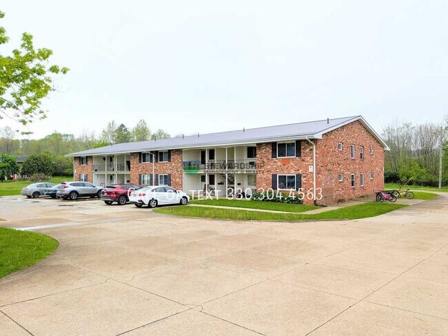 Building Photo - 1111 N Elm St
