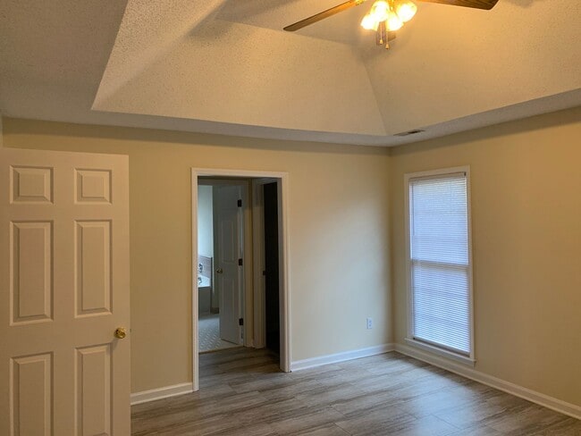 Building Photo - Beautiful Home located in the Brynmoor Com...