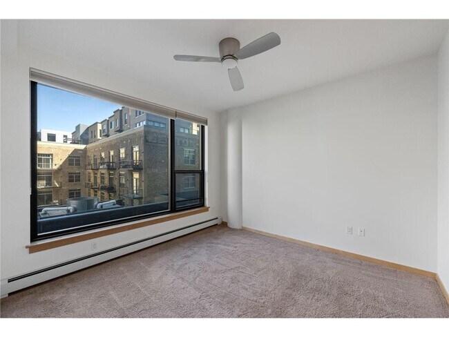 Building Photo - 740 Portland Ave