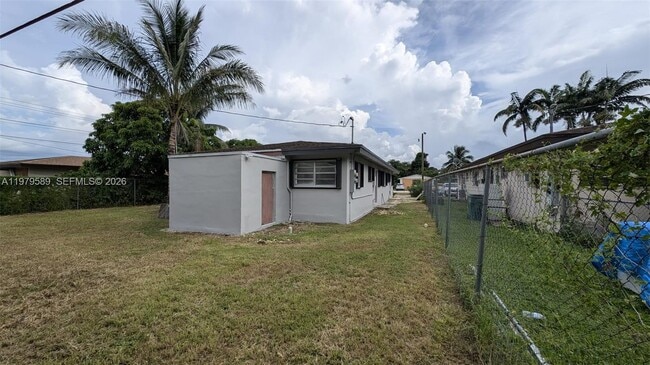 Building Photo - 1011 NW 9th St