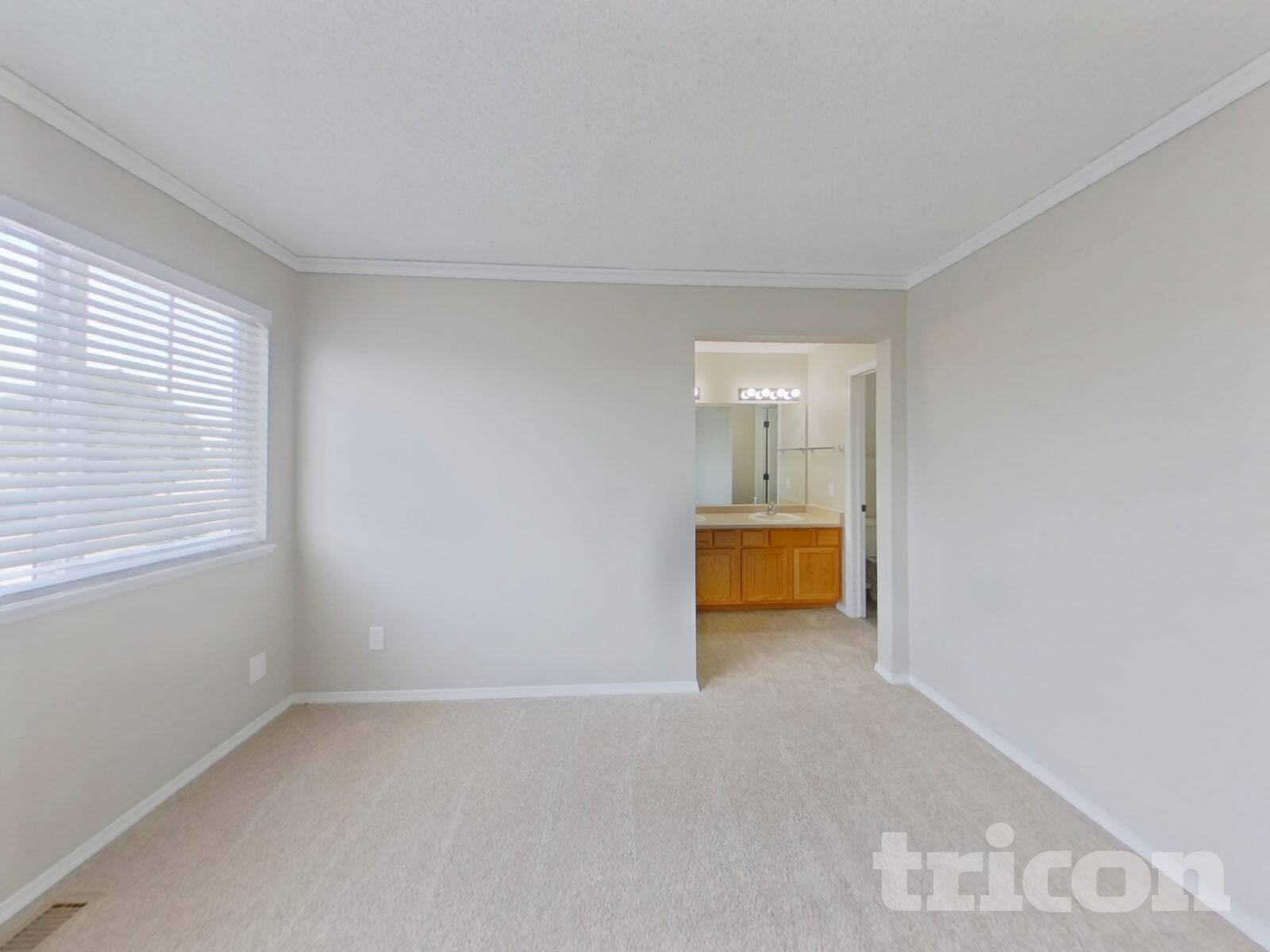 Building Photo - 5119 Chaise Dr