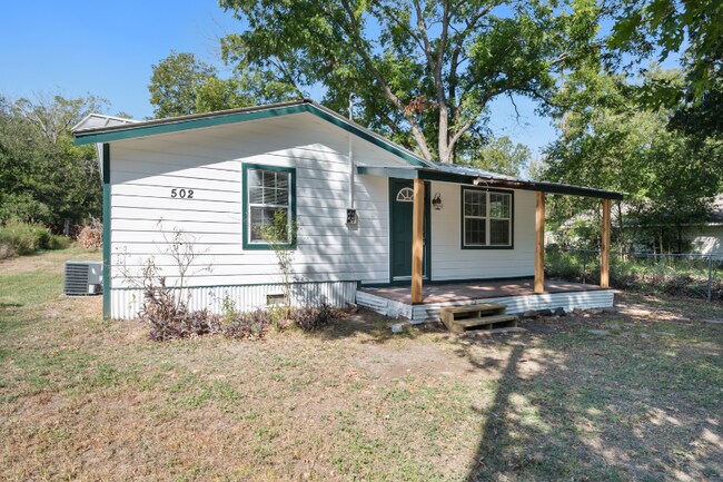 Building Photo - 502 Milam Ave