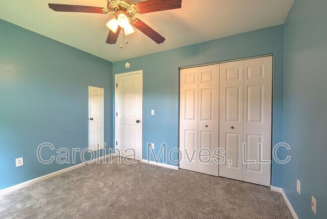 Building Photo - 17 Woolridge Way