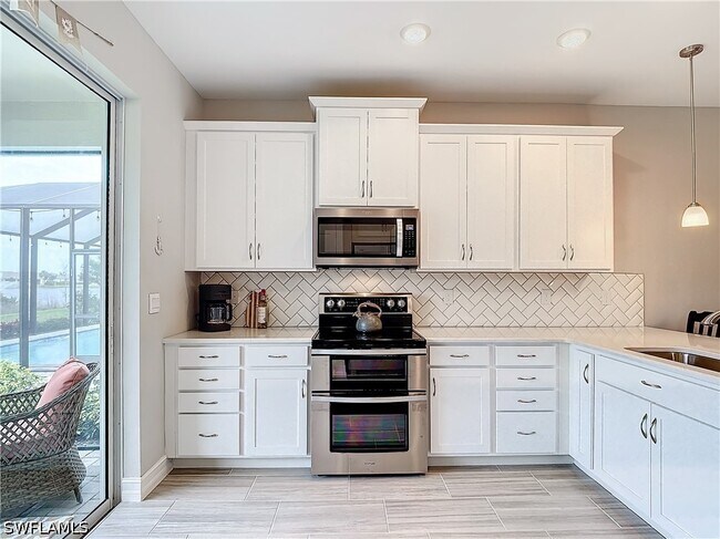 Building Photo - 16701 Seasons Coast Dr