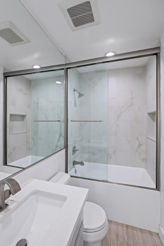 Building Photo - 249 S Coronado St