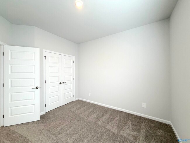 Building Photo - 14739 Mountain Strm Dr