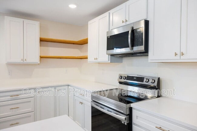 Building Photo - 4204 Brush Hill Rd