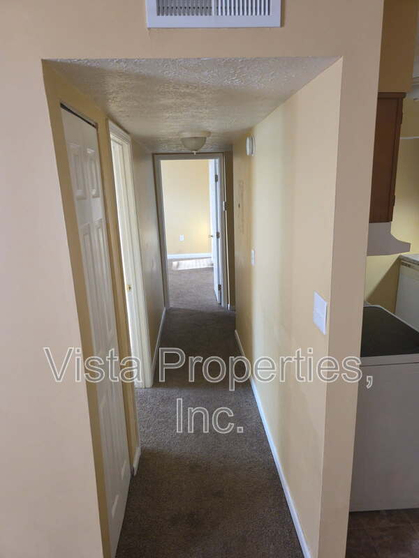 Building Photo - 4119 Glen Hill Manor Dr