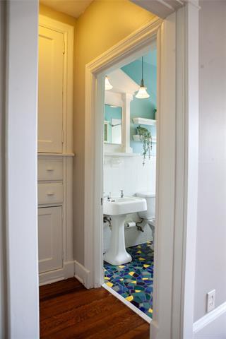 Building Photo - 5347 Lewis St