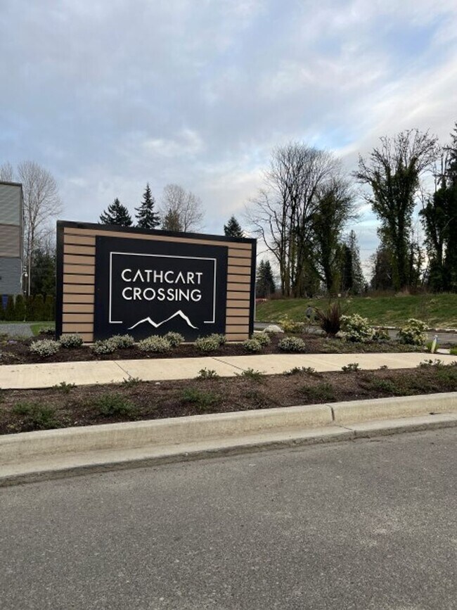 Building Photo - 4Bd/3.5Ba Snohomish Townhouse