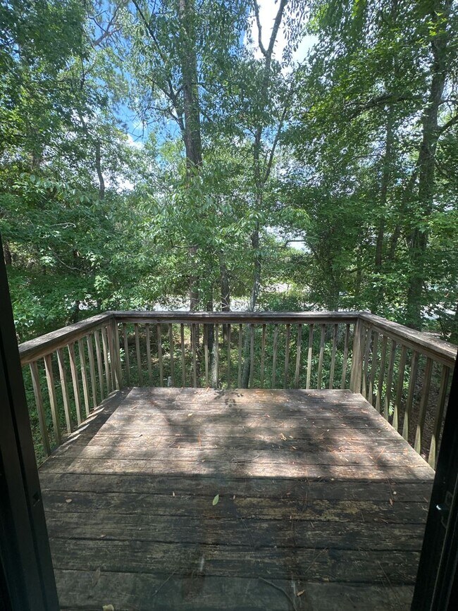Building Photo - 3708 Donovan Dr
