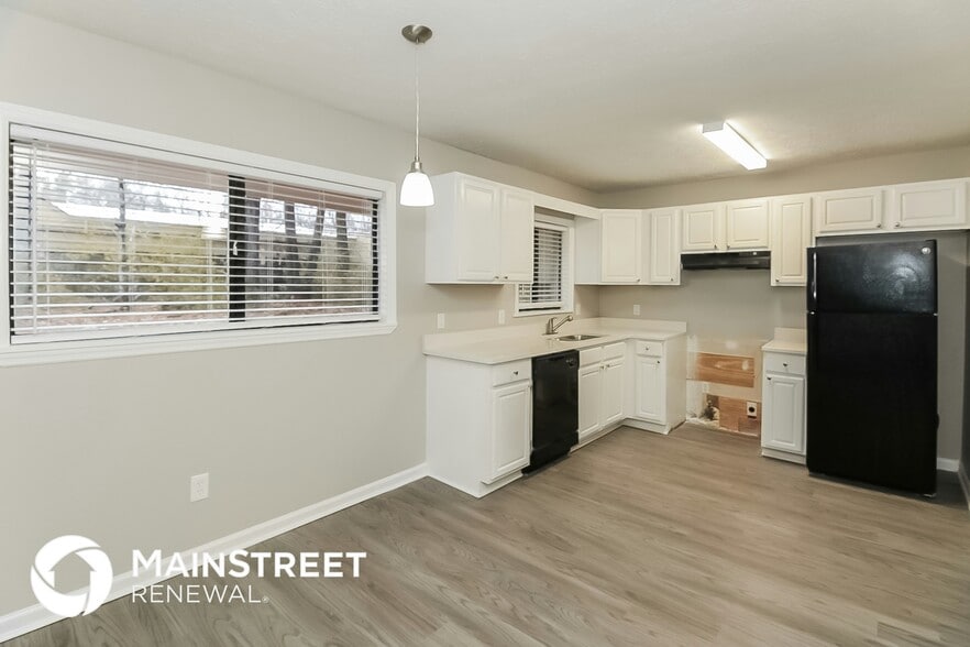 Building Photo - 145 Highland Dr