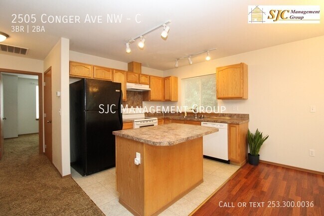 Building Photo - 2505 Conger Ave NW