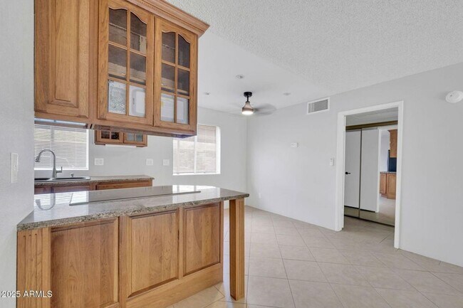 Building Photo - 1 Bedroom Condo in a private gated communi...