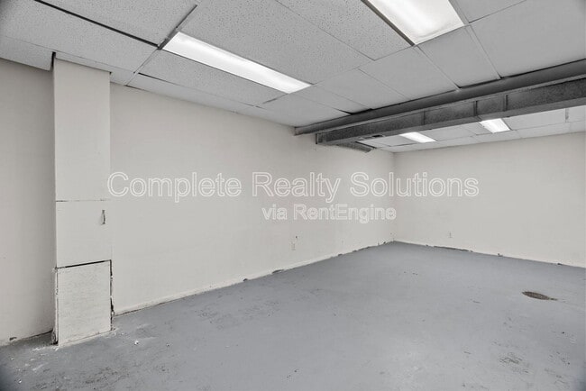 Building Photo - 7219 Harney Ave
