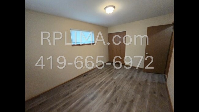 Building Photo - 143 Burlington Pl