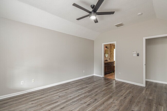 Building Photo - 19407 Scarlet Cove Dr