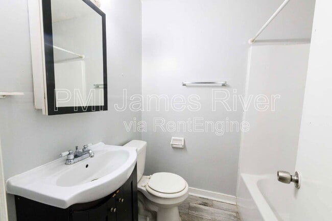 Building Photo - 3403 Chalfont Dr