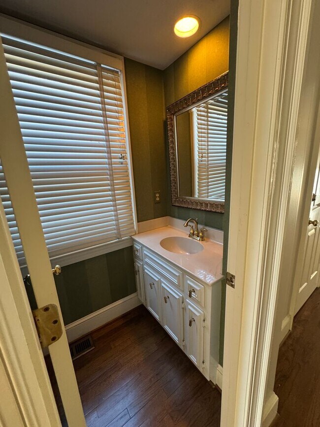 Building Photo - Quiet Cul-de-Sac Living Near Augusta University – Spacious 4 Bedroom Home with Private Courtyard