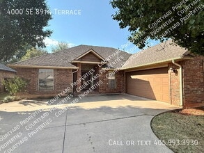 Building Photo - 4000 SE 89th Terrace