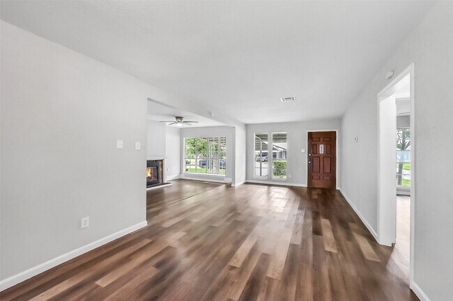 Building Photo - 10987 Fairland Dr