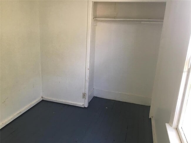 Building Photo - 124 Daytona Ave