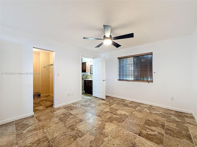 Building Photo - 17372 NW 76th Ct