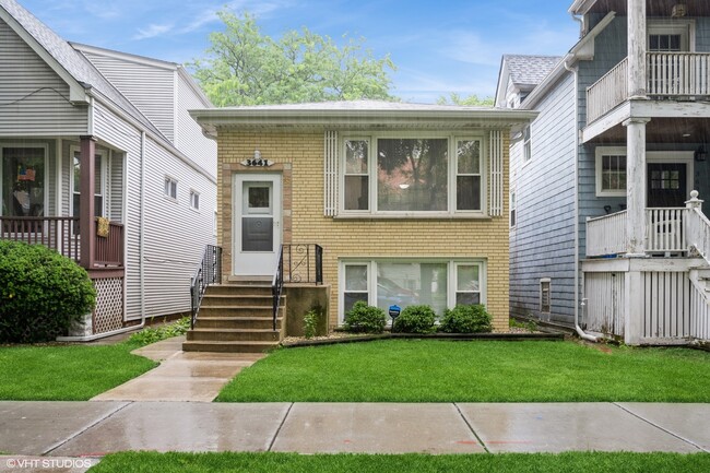 Primary Photo - 3641 N Tripp Ave