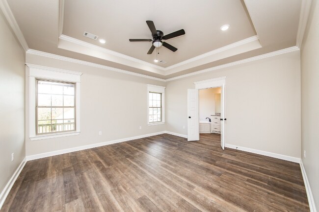 Building Photo - 17304 Hollow Pine Dr