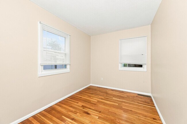 Building Photo - 619 Mavor St