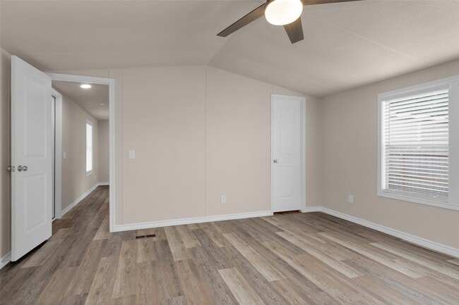 Building Photo - 84 Ridgeway Dr