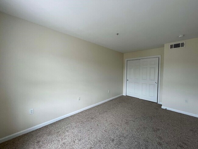 Building Photo - 20 Sentinel Court