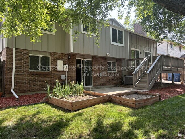Building Photo - 9319 W 92nd Ave