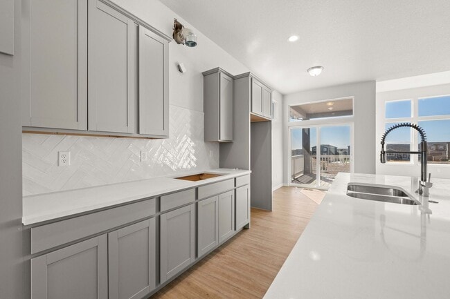 Building Photo - $2700 - 4BR/3.5BA Brand New House in Merid...