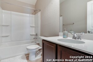 Building Photo - 13915 Persimmon Cv