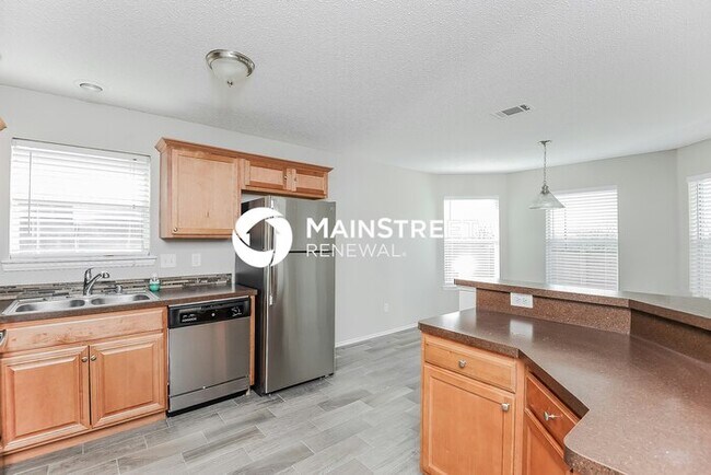 Building Photo - 3 Bedroom Pet-Friendly Home in Burleson, TX with Main Street Renewal