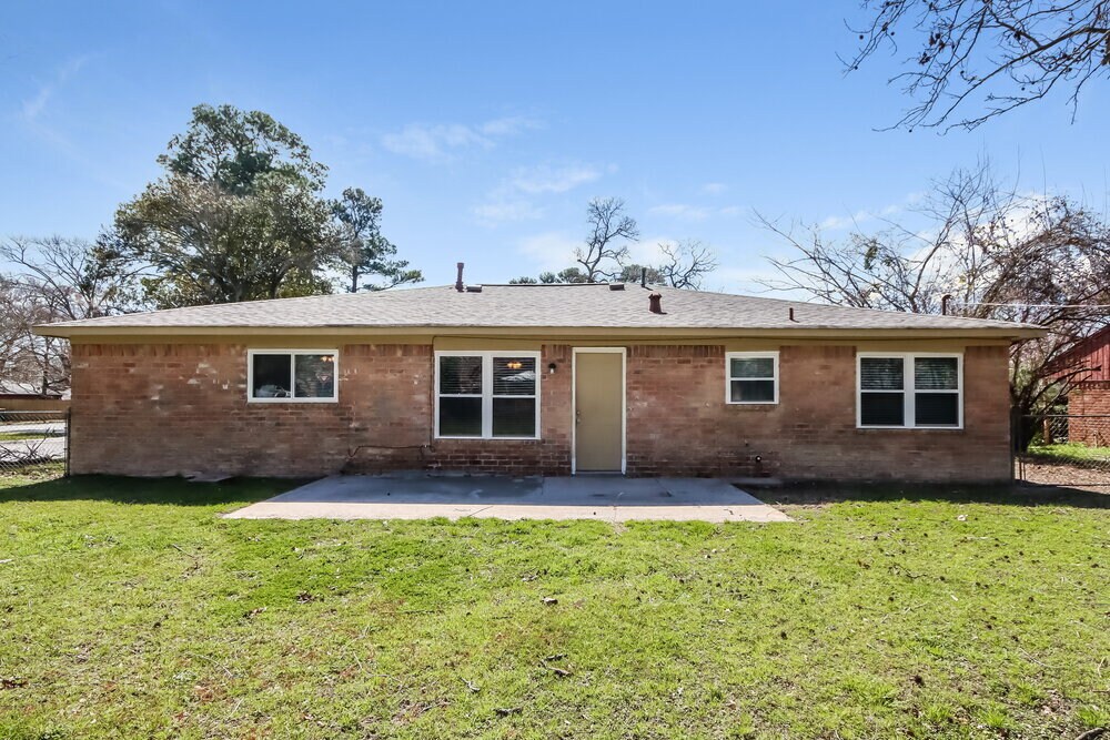 Building Photo - 502 Hildred Ave