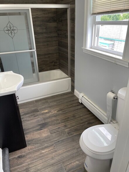 Building Photo - 330 Western Ave