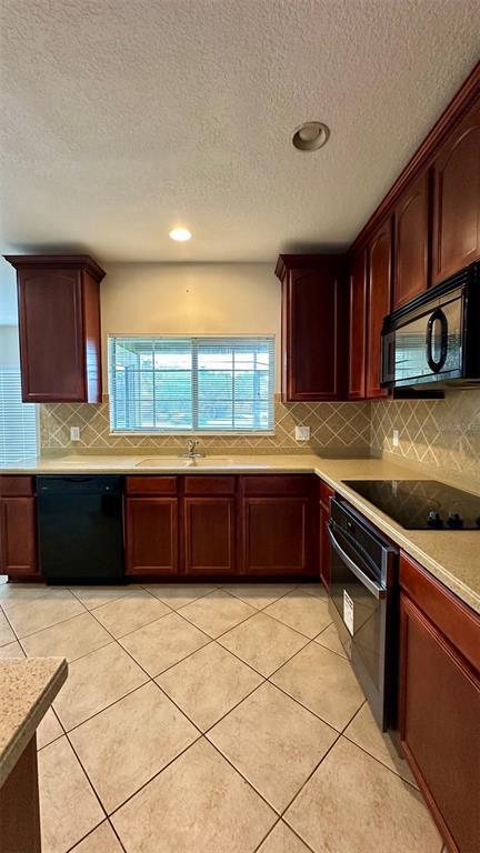 Building Photo - 2939 Willowleaf Ln