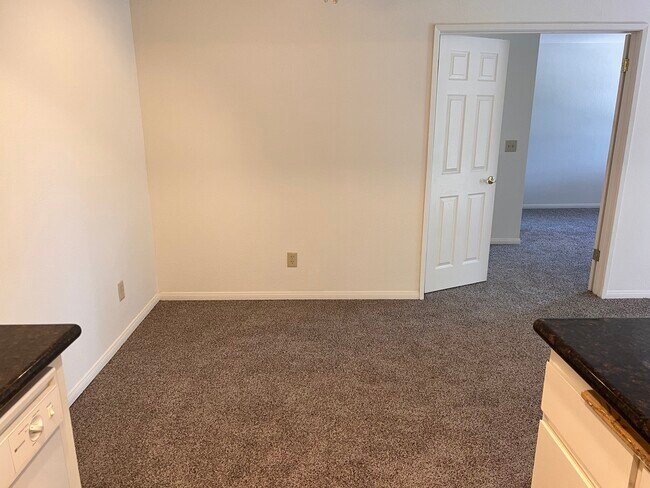 Building Photo - 10232 Black Mountain Rd