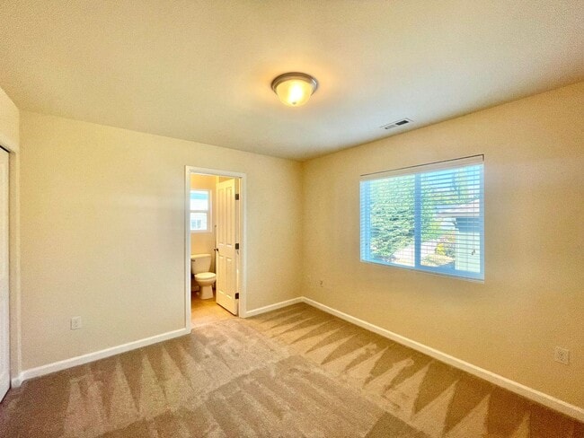 Building Photo - Great Home for rent