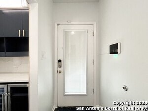 Building Photo - 8642 Fredericksburg Rd