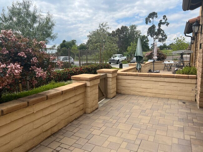 Building Photo - 2404 Sanabria Ln