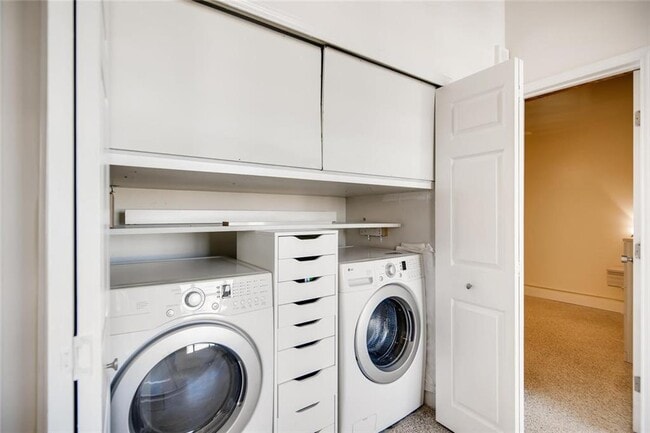 Building Photo - 710 Colorado St