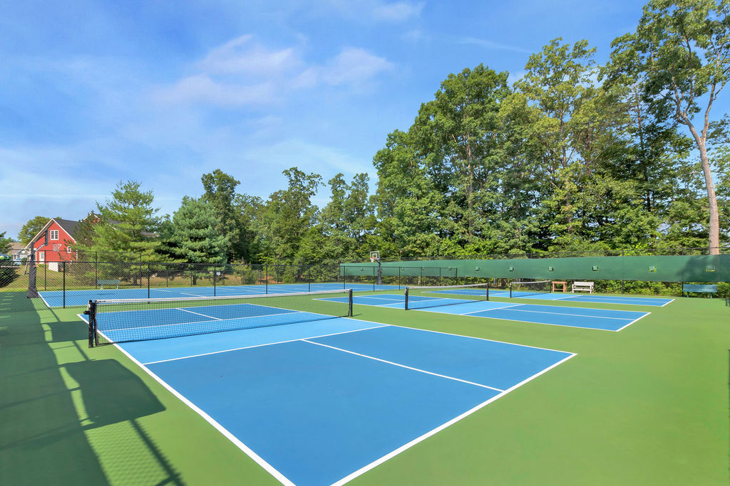 Building Photo - 132 St Andrews St