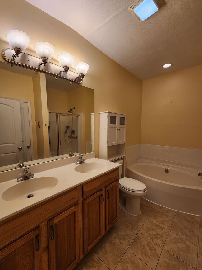 Building Photo - 45 Viera Dr