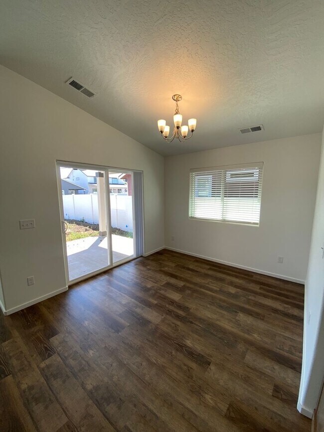 Building Photo - Newly Built 3 Bed, 2 Bath in Spokane Valley!