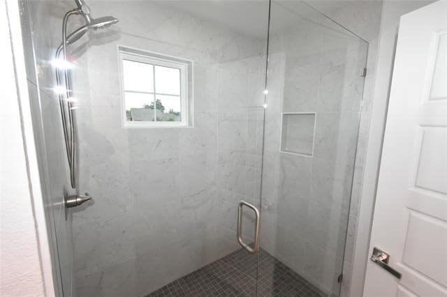 Building Photo - 9532 Thorncrown Ln