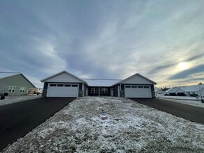 Building Photo - 995 Morning Star Ln