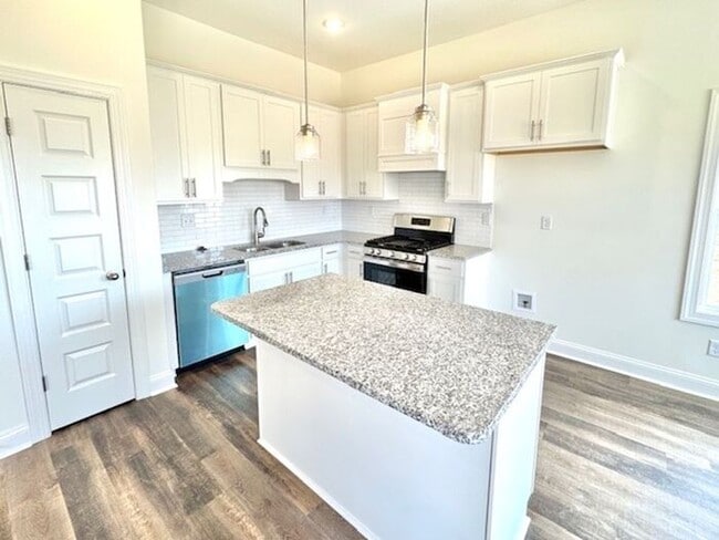 Building Photo - Now Leasing In Olive Branch at Southbranch...